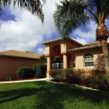 Universal Vacations - Bradenton Area